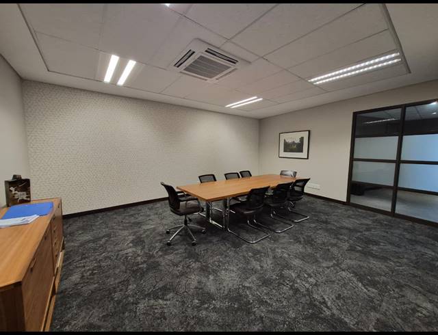 988M² OFFICE TO LET IN SANDTON CENTRAL